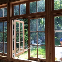 Исторический профиль окна из лиственницы, стеклопакет 38 мм