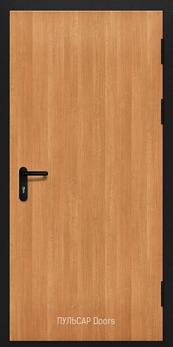 Деревянная дверь серии «Бюджет» однопольная с накладкой МДФ с порогом