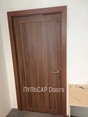 Межкомнатные двери из массива дерева недорого в СПб